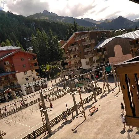 Appartement Valfrejus 19m2 Cosy 4 Couchages 60 M Des Pistes *