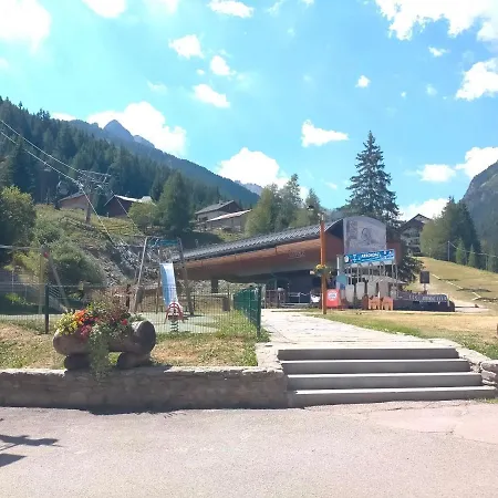 Valfrejus 19m2 Cosy 4 Couchages 60 M Des Pistes Appartement Modane